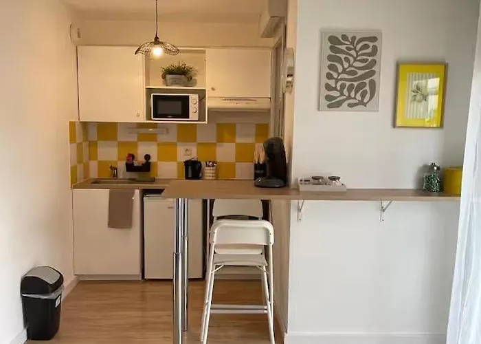 Appartement Grand 34m2 - Parking & Fibre - Proche Airbus